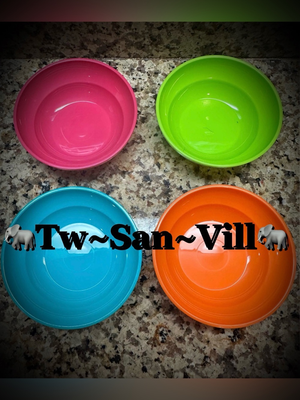 TUPPERWARE NEW! KIDS MINI TOY PLAY SET 4PCS.